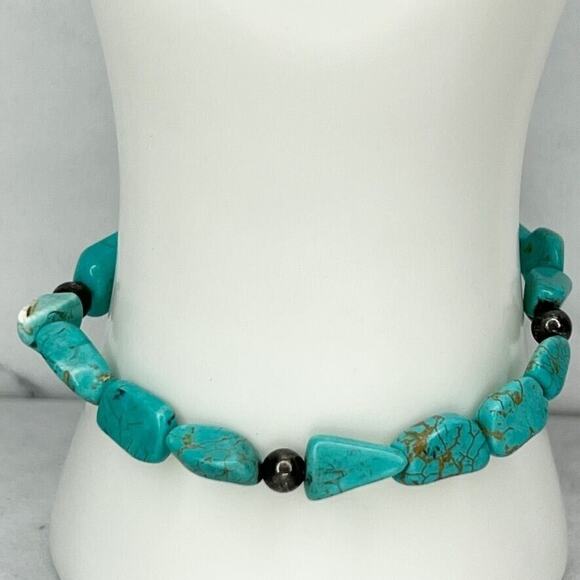 Faux Turquoise and Silver Tone Beaded Stretch Bracelet - Picture 5 of 6